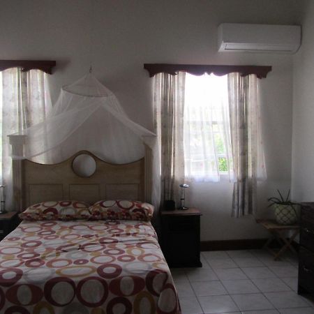 Delightful 4Bed Modern Villa With Wifi Gros Islet Bagian luar foto