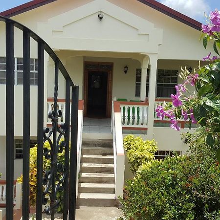 Delightful 4Bed Modern Villa With Wifi Gros Islet Bagian luar foto